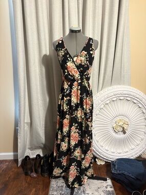Black Floral V-Neck Maxi Dress with Pink Bloom Print
